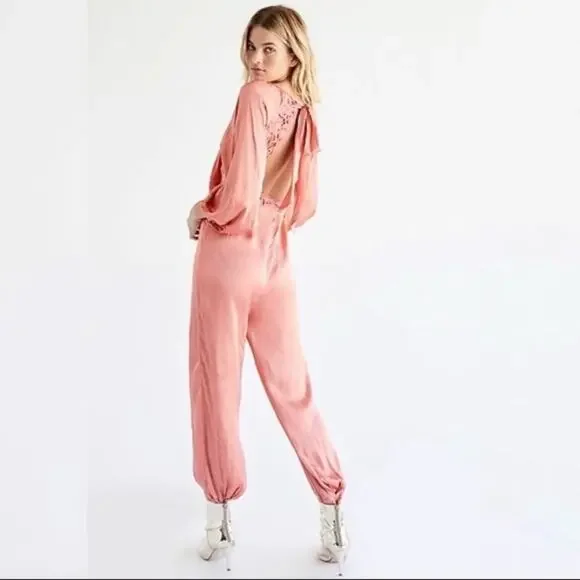 FREE PEOPLE Ordinary Magic Jumpsuit SATIN Size 6 NWT - Picture 2 of 5